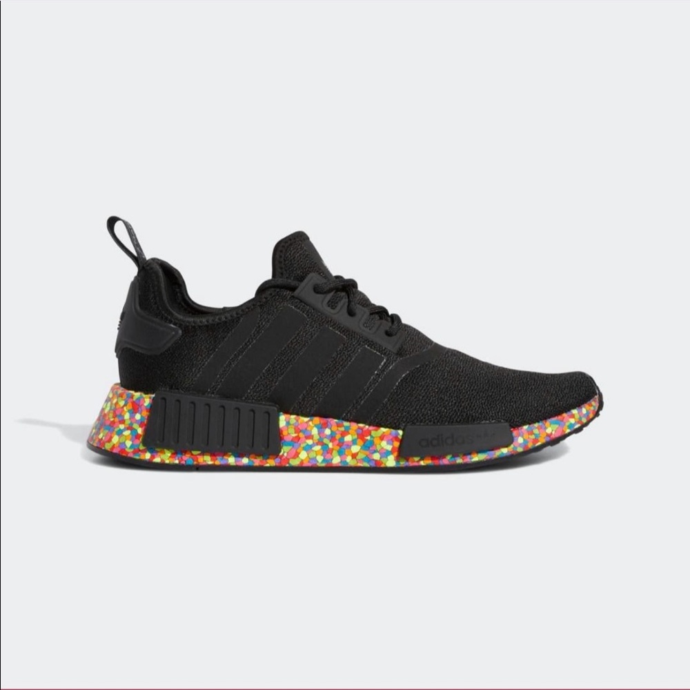 Adidas NMD-R1 size 6